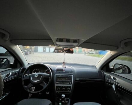 Черный Шкода Октавия, объемом двигателя 1.8 л и пробегом 266 тыс. км за 7500 $, фото 9 на Automoto.ua