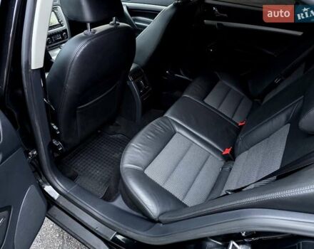 Черный Шкода Октавия, объемом двигателя 1.8 л и пробегом 215 тыс. км за 9400 $, фото 138 на Automoto.ua