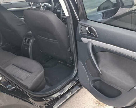 Черный Шкода Октавия, объемом двигателя 1.8 л и пробегом 236 тыс. км за 9000 $, фото 10 на Automoto.ua