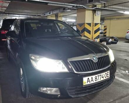 Чорний Шкода Октавія, об'ємом двигуна 2 л та пробігом 240 тис. км за 10900 $, фото 24 на Automoto.ua
