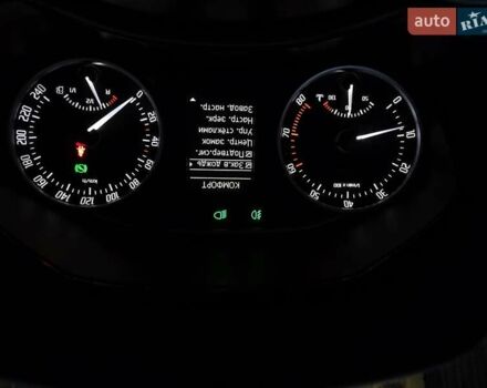 Черный Шкода Октавия, объемом двигателя 1.8 л и пробегом 215 тыс. км за 9400 $, фото 115 на Automoto.ua