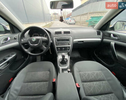 Чорний Шкода Октавія, об'ємом двигуна 1.6 л та пробігом 183 тис. км за 7999 $, фото 29 на Automoto.ua