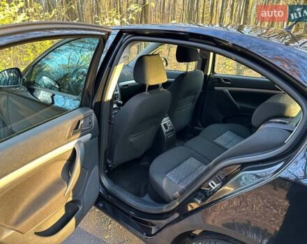 Чорний Шкода Октавія, об'ємом двигуна 1.8 л та пробігом 143 тис. км за 10300 $, фото 10 на Automoto.ua