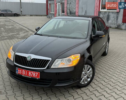 Черный Шкода Октавия, объемом двигателя 1.6 л и пробегом 188 тыс. км за 7999 $, фото 3 на Automoto.ua