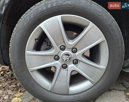 Черный Шкода Октавия, объемом двигателя 1.8 л и пробегом 173 тыс. км за 9400 $, фото 6 на Automoto.ua