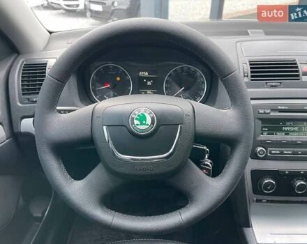 Черный Шкода Октавия, объемом двигателя 1.8 л и пробегом 159 тыс. км за 7990 $, фото 14 на Automoto.ua