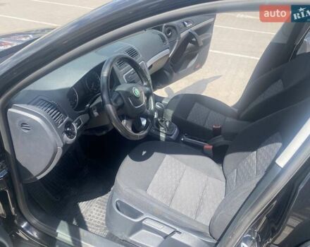 Шкода Октавия 2012 в Киеве на Automoto.ua Черный Шкода Октавия, объемом двигателя 1.6 л и пробегом 252 тыс. км за 9300 $, фото 18 на Automoto.ua