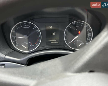 Черный Шкода Октавия, объемом двигателя 1.6 л и пробегом 195 тыс. км за 7500 $, фото 5 на Automoto.ua