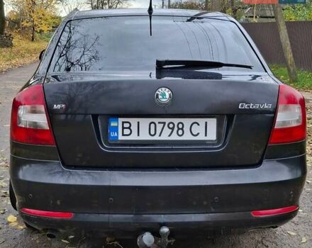 Шкода Октавия 2012 в Полтаве на Automoto.ua Черный Шкода Октавия, объемом двигателя 1.6 л и пробегом 146 тыс. км за 10000 $, фото 4 на Automoto.ua