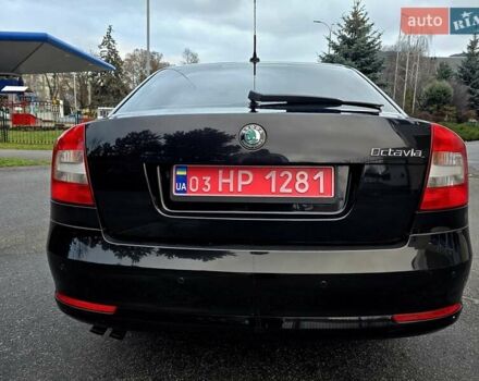 Черный Шкода Октавия, объемом двигателя 1.8 л и пробегом 215 тыс. км за 9400 $, фото 163 на Automoto.ua