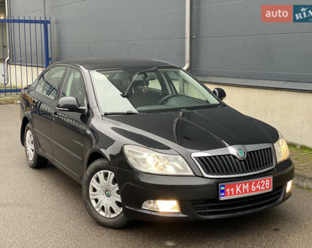 Чорний Шкода Октавія, об'ємом двигуна 1.6 л та пробігом 183 тис. км за 7999 $, фото 13 на Automoto.ua