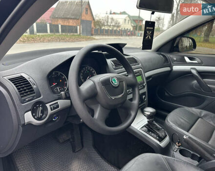 Черный Шкода Октавия, объемом двигателя 1.6 л и пробегом 175 тыс. км за 8300 $, фото 32 на Automoto.ua