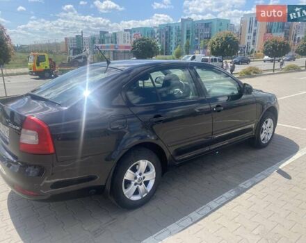 Шкода Октавия 2012 в Киеве на Automoto.ua Черный Шкода Октавия, объемом двигателя 1.6 л и пробегом 252 тыс. км за 9300 $, фото 4 на Automoto.ua