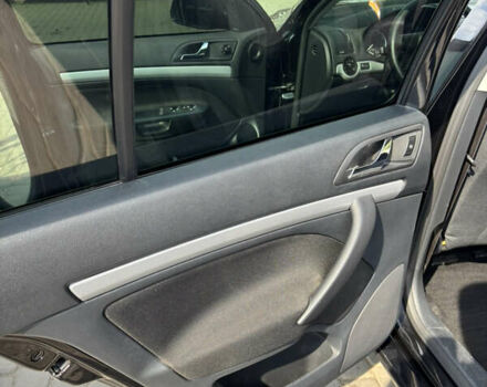 Чорний Шкода Октавія, об'ємом двигуна 1.6 л та пробігом 303 тис. км за 8100 $, фото 6 на Automoto.ua