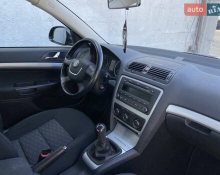 Шкода Октавия 2013 в Вознесенске на Automoto.ua Черный Шкода Октавия, объемом двигателя 1.4 л и пробегом 232 тыс. км за 6900 $, фото 7 на Automoto.ua