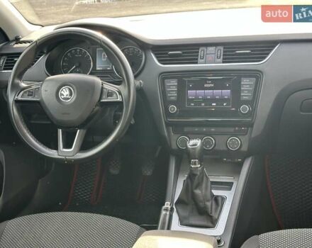 Черный Шкода Октавия, объемом двигателя 1.6 л и пробегом 300 тыс. км за 9790 $, фото 33 на Automoto.ua