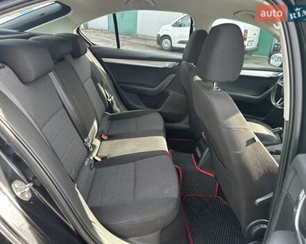 Черный Шкода Октавия, объемом двигателя 1.6 л и пробегом 300 тыс. км за 9790 $, фото 31 на Automoto.ua