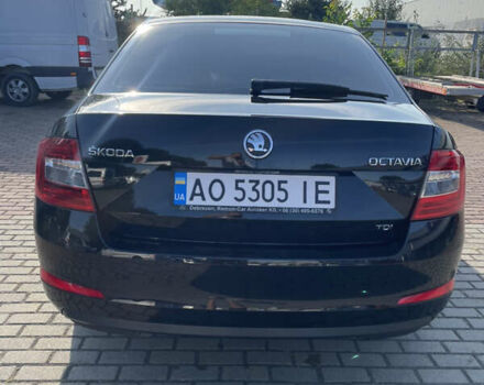 Черный Шкода Октавия, объемом двигателя 1.6 л и пробегом 270 тыс. км за 9600 $, фото 3 на Automoto.ua