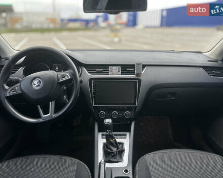 Черный Шкода Октавия, объемом двигателя 1.97 л и пробегом 275 тыс. км за 10200 $, фото 7 на Automoto.ua