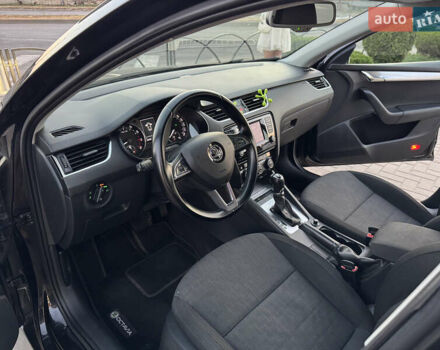 Черный Шкода Октавия, объемом двигателя 1.8 л и пробегом 244 тыс. км за 10999 $, фото 15 на Automoto.ua