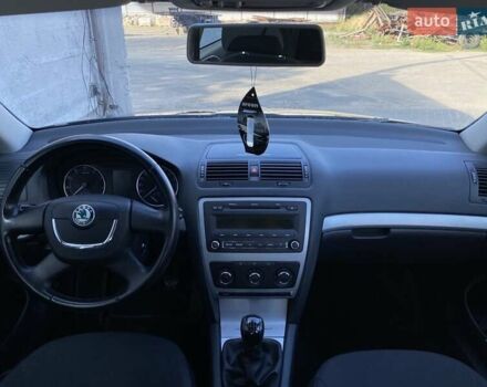 Шкода Октавия 2013 в Вознесенске на Automoto.ua Черный Шкода Октавия, объемом двигателя 1.4 л и пробегом 232 тыс. км за 6900 $, фото 2 на Automoto.ua