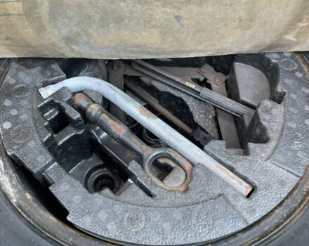 Черный Шкода Октавия, объемом двигателя 1.6 л и пробегом 270 тыс. км за 9600 $, фото 38 на Automoto.ua