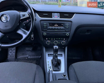 Черный Шкода Октавия, объемом двигателя 1.8 л и пробегом 90 тыс. км за 10900 $, фото 3 на Automoto.ua