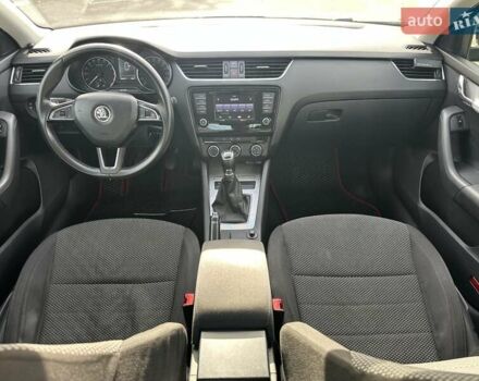 Черный Шкода Октавия, объемом двигателя 1.6 л и пробегом 300 тыс. км за 9790 $, фото 32 на Automoto.ua