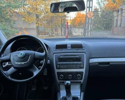 Черный Шкода Октавия, объемом двигателя 1.4 л и пробегом 232 тыс. км за 7500 $, фото 8 на Automoto.ua