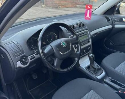 Черный Шкода Октавия, объемом двигателя 1.4 л и пробегом 232 тыс. км за 7500 $, фото 7 на Automoto.ua