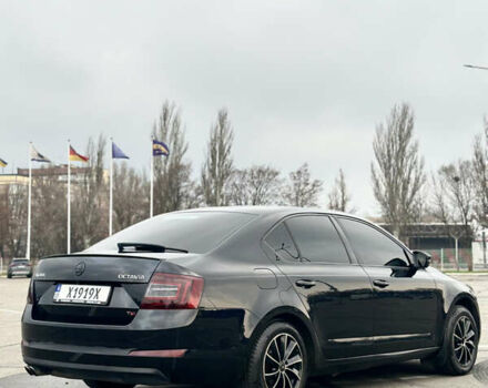 Чорний Шкода Октавія, об'ємом двигуна 1.8 л та пробігом 212 тис. км за 10500 $, фото 4 на Automoto.ua