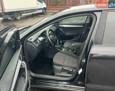 Черный Шкода Октавия, объемом двигателя 1.4 л и пробегом 224 тыс. км за 7400 $, фото 6 на Automoto.ua
