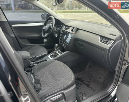 Черный Шкода Октавия, объемом двигателя 1.97 л и пробегом 275 тыс. км за 10200 $, фото 6 на Automoto.ua