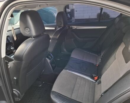 Черный Шкода Октавия, объемом двигателя 1.6 л и пробегом 268 тыс. км за 9700 $, фото 5 на Automoto.ua