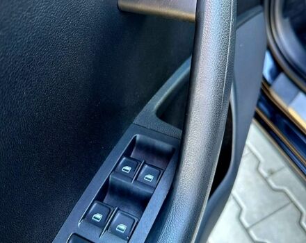 Черный Шкода Октавия, объемом двигателя 1.8 л и пробегом 152 тыс. км за 12300 $, фото 6 на Automoto.ua