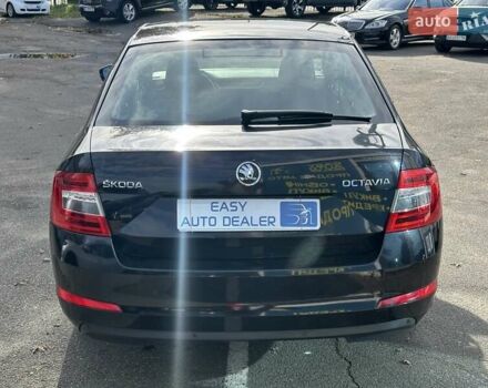Черный Шкода Октавия, объемом двигателя 1.6 л и пробегом 300 тыс. км за 9790 $, фото 6 на Automoto.ua