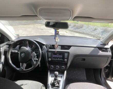 Черный Шкода Октавия, объемом двигателя 1.6 л и пробегом 237 тыс. км за 10900 $, фото 17 на Automoto.ua