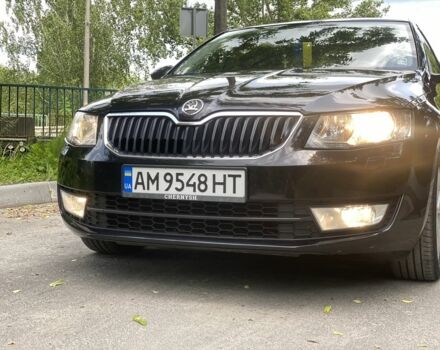 Черный Шкода Октавия, объемом двигателя 1.6 л и пробегом 237 тыс. км за 10900 $, фото 4 на Automoto.ua
