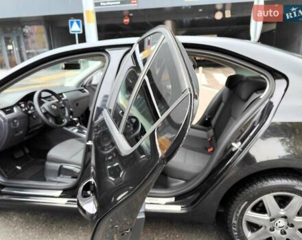 Черный Шкода Октавия, объемом двигателя 1.4 л и пробегом 252 тыс. км за 9990 $, фото 5 на Automoto.ua