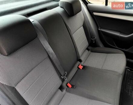 Черный Шкода Октавия, объемом двигателя 1.4 л и пробегом 252 тыс. км за 9990 $, фото 57 на Automoto.ua