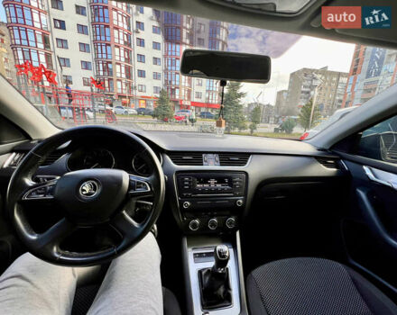 Черный Шкода Октавия, объемом двигателя 1.2 л и пробегом 199 тыс. км за 8000 $, фото 19 на Automoto.ua