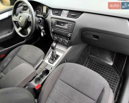 Чорний Шкода Октавія, об'ємом двигуна 1.4 л та пробігом 252 тис. км за 9990 $, фото 48 на Automoto.ua