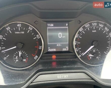 Черный Шкода Октавия, объемом двигателя 1.4 л и пробегом 252 тыс. км за 11000 $, фото 6 на Automoto.ua