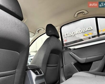 Черный Шкода Октавия, объемом двигателя 1.4 л и пробегом 252 тыс. км за 9990 $, фото 42 на Automoto.ua