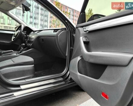 Черный Шкода Октавия, объемом двигателя 1.4 л и пробегом 252 тыс. км за 9990 $, фото 44 на Automoto.ua