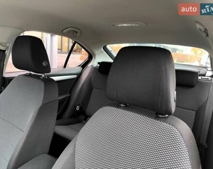 Черный Шкода Октавия, объемом двигателя 1.4 л и пробегом 252 тыс. км за 9990 $, фото 34 на Automoto.ua