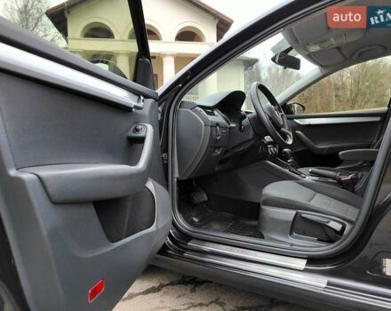 Чорний Шкода Октавія, об'ємом двигуна 1.4 л та пробігом 252 тис. км за 9990 $, фото 32 на Automoto.ua