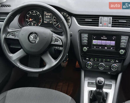 Черный Шкода Октавия, объемом двигателя 1.4 л и пробегом 169 тыс. км за 11200 $, фото 54 на Automoto.ua