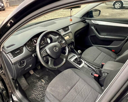 Черный Шкода Октавия, объемом двигателя 1.2 л и пробегом 199 тыс. км за 8000 $, фото 9 на Automoto.ua