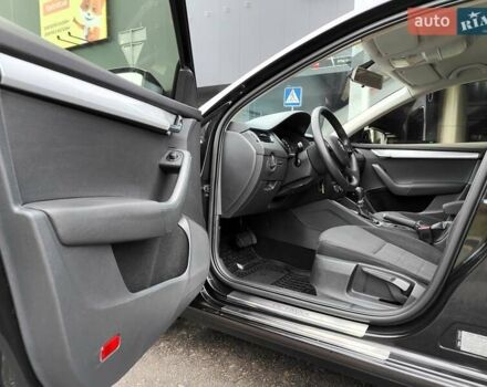 Черный Шкода Октавия, объемом двигателя 1.4 л и пробегом 252 тыс. км за 9990 $, фото 30 на Automoto.ua